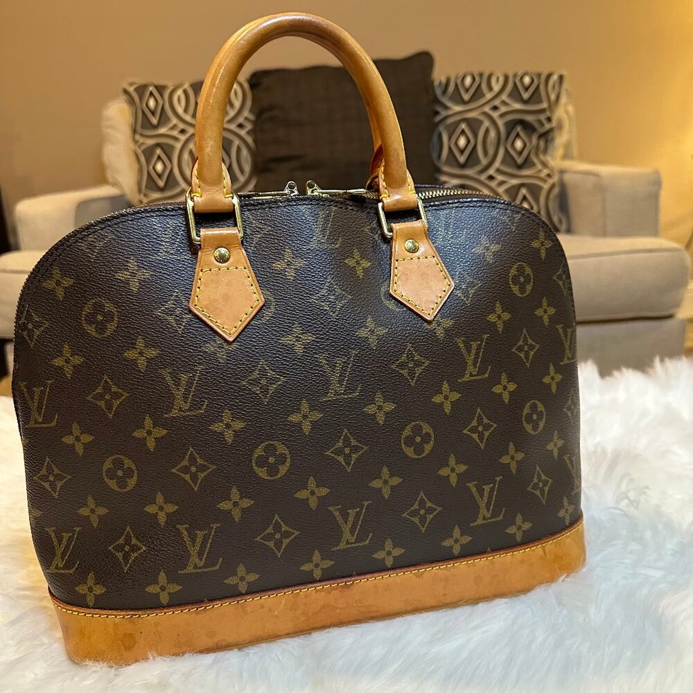 ❌SOLD❌ Authentic Louis Vuitton Monogram Alma PM Satchel - Picture 6 of 16